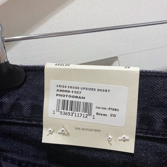 Agolde Criss Cross Upsized Short in Photogram - Picture 9 of 10